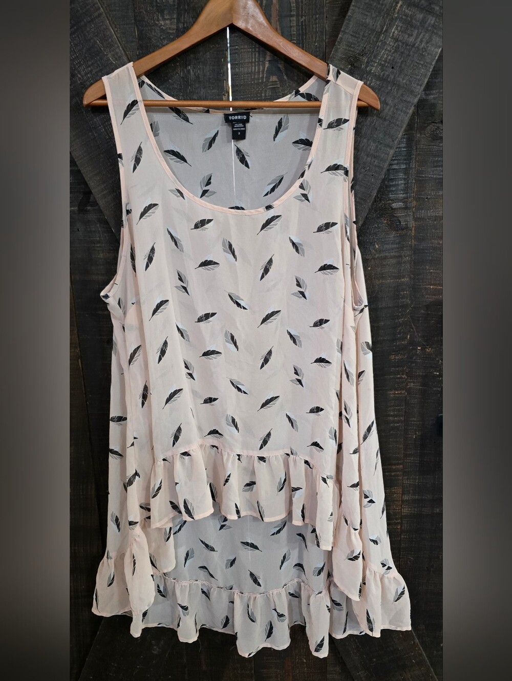 Torrid Sheer Light Pink Feather Print Ruffle Tank Size 3X